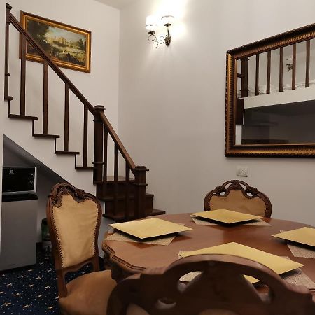 Weiss Little Palace Braszów Zewnętrze zdjęcie