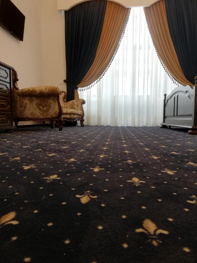 Weiss Little Palace Braszów Zewnętrze zdjęcie