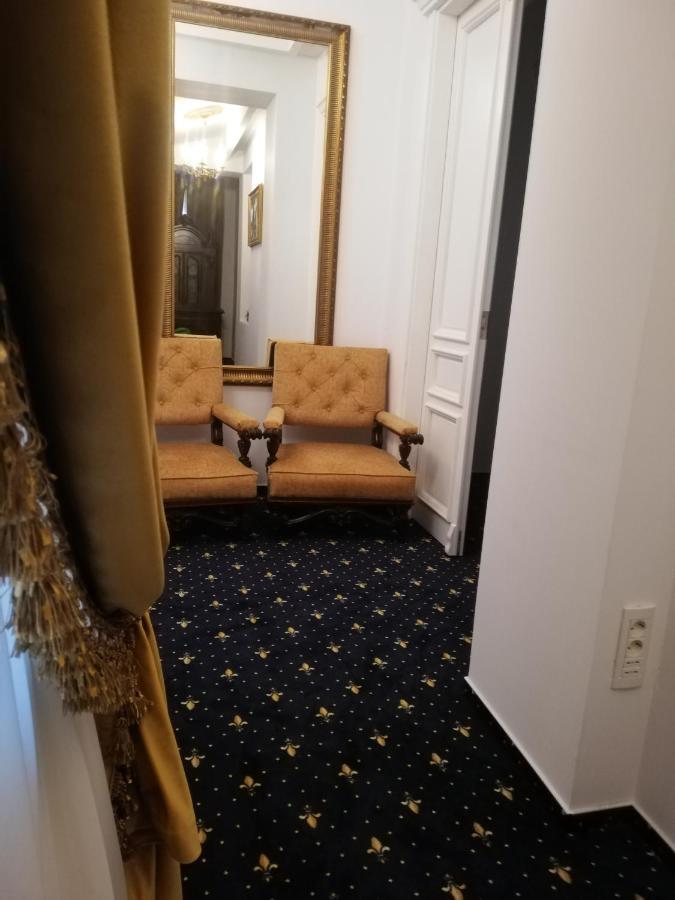 Weiss Little Palace Braszów Zewnętrze zdjęcie