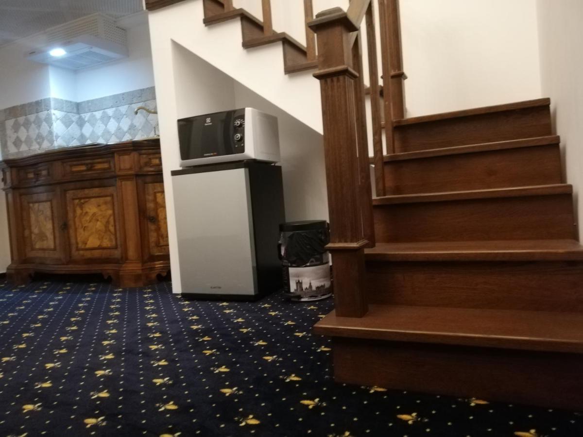 Weiss Little Palace Braszów Zewnętrze zdjęcie