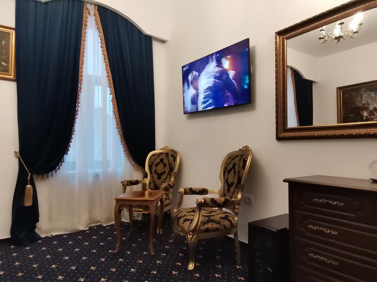 Aparthotel Weiss Little Palace Braszów Zewnętrze zdjęcie